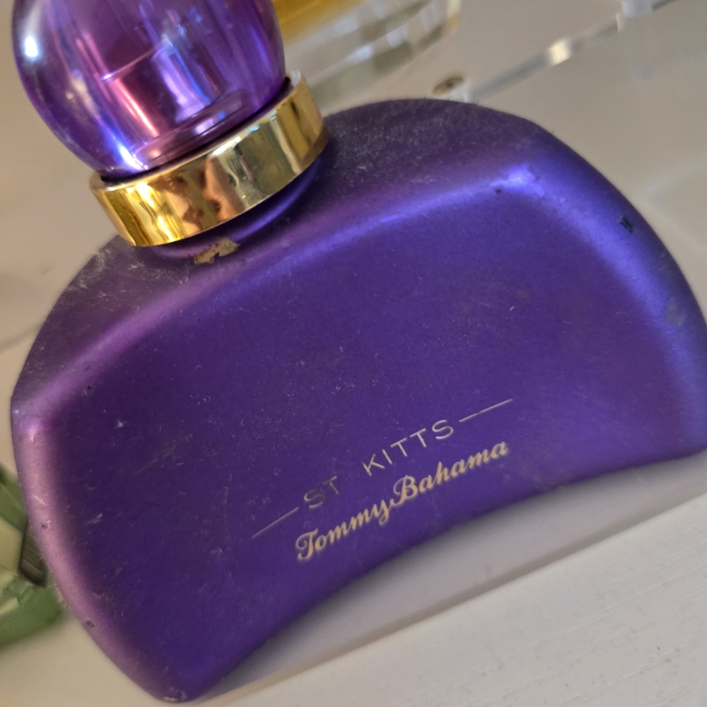 Tommy Bahama St. Kitts Women's Perfume - Purple